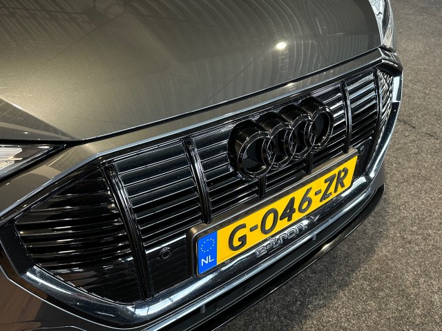AUDI E-TRON E-TRON 50 Q L ED+ l NAP l PANORAMA l LEER l ELEK ACHTERKLEP l LUCHTVERING l MEMORY l , SK Autos, Emmen
