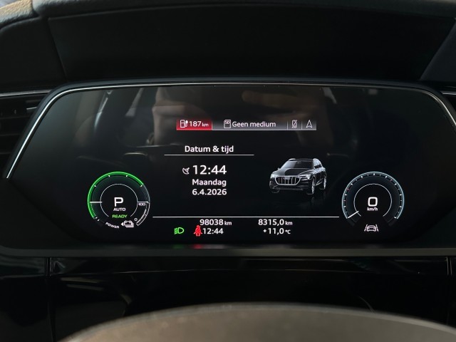 AUDI E-TRON E-TRON 50 Q L ED+ l NAP l PANORAMA l LEER l ELEK ACHTERKLEP l LUCHTVERING l MEMORY l , SK Autos, Emmen