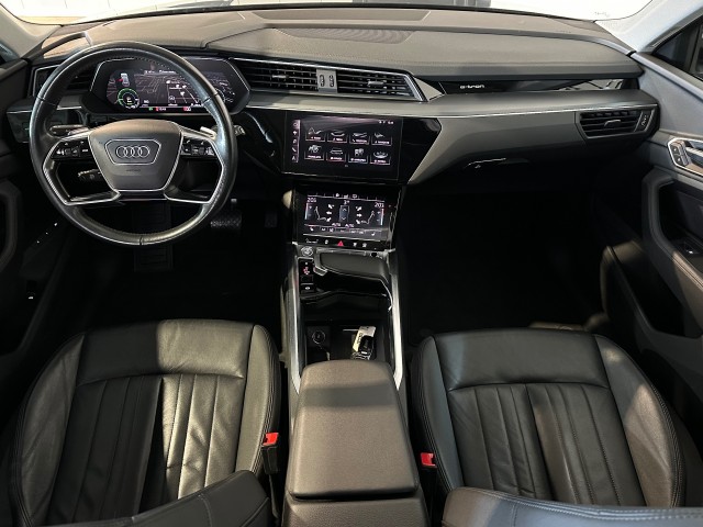AUDI E-TRON E-TRON 50 Q L ED+ l NAP l PANORAMA l LEER l ELEK ACHTERKLEP l LUCHTVERING l MEMORY l , SK Autos, Emmen
