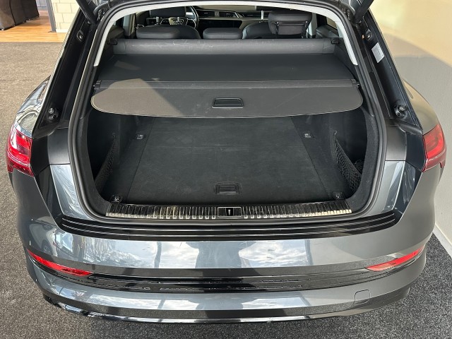 AUDI E-TRON E-TRON 50 Q L ED+ l NAP l PANORAMA l LEER l ELEK ACHTERKLEP l LUCHTVERING l MEMORY l , SK Autos, Emmen