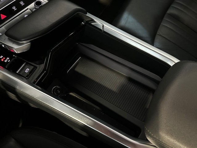 AUDI E-TRON E-TRON 50 Q L ED+ l NAP l PANORAMA l LEER l ELEK ACHTERKLEP l LUCHTVERING l MEMORY l , SK Autos, Emmen