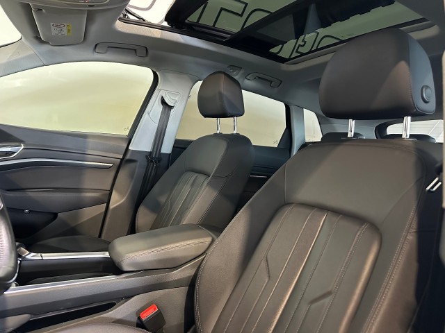 AUDI E-TRON E-TRON 50 Q L ED+ l NAP l PANORAMA l LEER l ELEK ACHTERKLEP l LUCHTVERING l MEMORY l , SK Autos, Emmen
