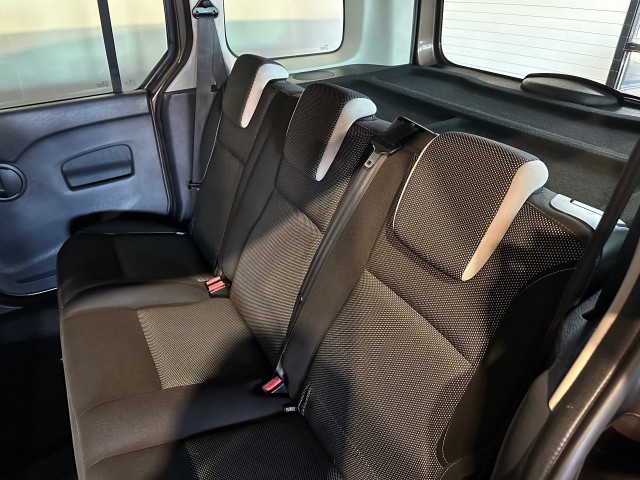 RENAULT KANGOO 1.2 TCE EXPRES. S&S l ORGINEEL NL l NAVI l TREKHAAK l CRUISE l , SK Autos, Emmen