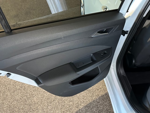 VOLKSWAGEN GOLF 1.0 ETSI LIFE BNS l ORG NL l MEMORY l CAMERA l SFEERVERL l CARPLAY l , SK Autos, Emmen