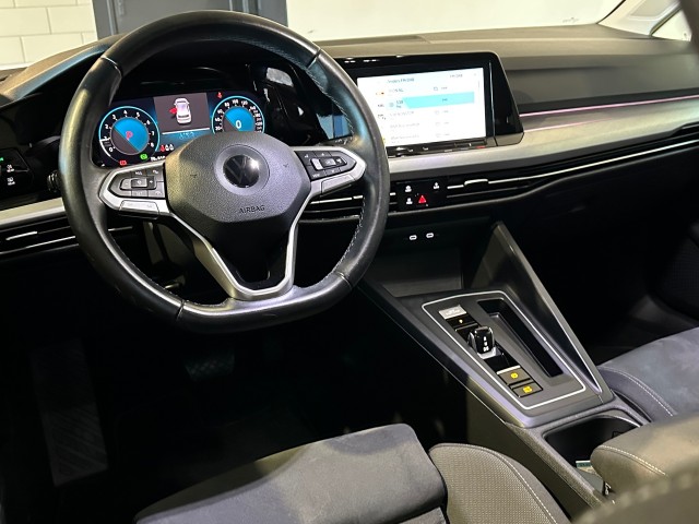 VOLKSWAGEN GOLF 1.0 ETSI LIFE BNS l ORG NL l MEMORY l CAMERA l SFEERVERL l CARPLAY l , SK Autos, Emmen