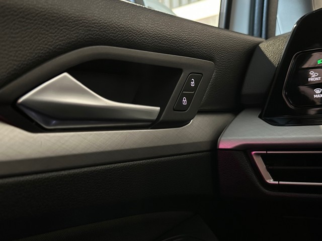 VOLKSWAGEN GOLF 1.0 ETSI LIFE BNS l ORG NL l MEMORY l CAMERA l SFEERVERL l CARPLAY l , SK Autos, Emmen