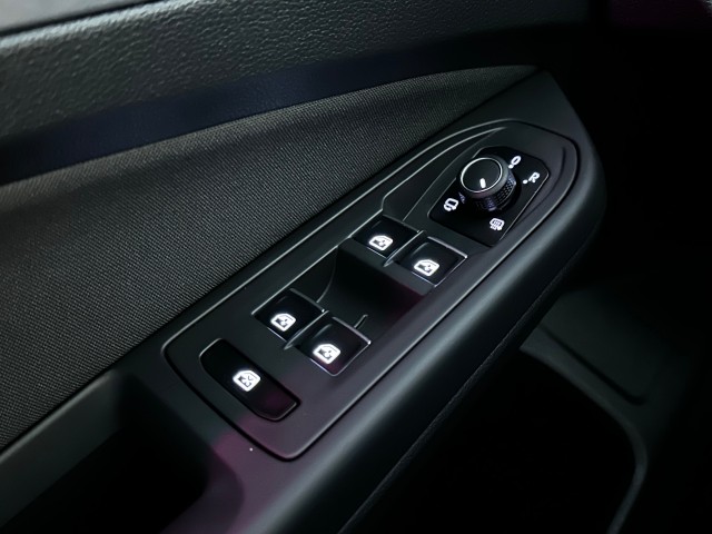 VOLKSWAGEN GOLF 1.0 ETSI LIFE BNS l ORG NL l MEMORY l CAMERA l SFEERVERL l CARPLAY l , SK Autos, Emmen
