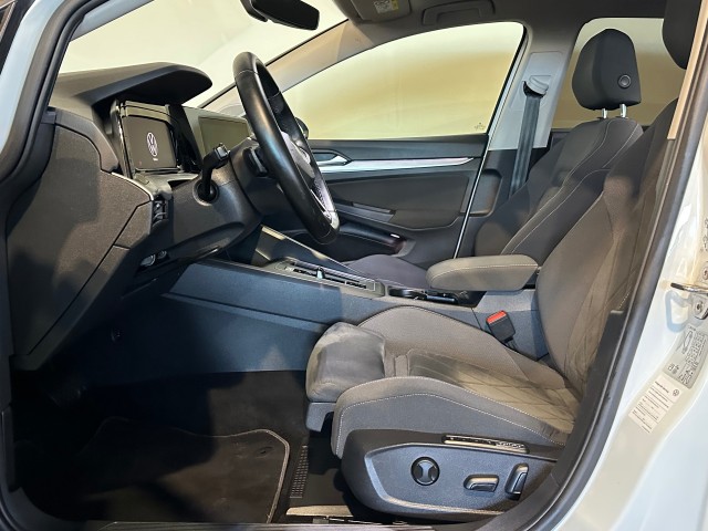 VOLKSWAGEN GOLF 1.0 ETSI LIFE BNS l ORG NL l MEMORY l CAMERA l SFEERVERL l CARPLAY l , SK Autos, Emmen