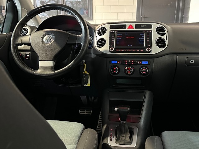 VOLKSWAGEN GOLF PLUS 1.4 TSI COMFORTLINE l STOELVERW l TREKHAAK l PANORAMA l AUTOMAAT l , SK Autos, Emmen