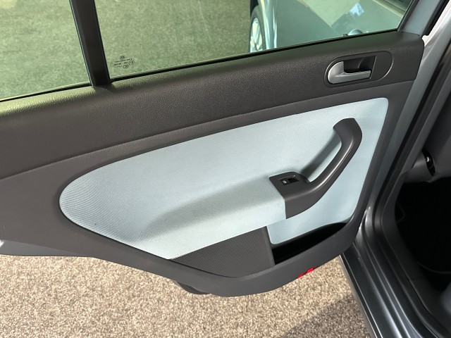 VOLKSWAGEN GOLF PLUS 1.4 TSI COMFORTLINE l STOELVERW l TREKHAAK l PANORAMA l AUTOMAAT l , SK Autos, Emmen