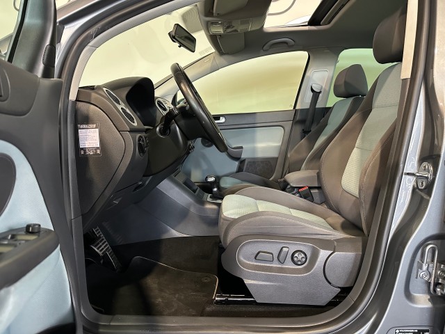 VOLKSWAGEN GOLF PLUS 1.4 TSI COMFORTLINE l STOELVERW l TREKHAAK l PANORAMA l AUTOMAAT l , SK Autos, Emmen