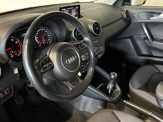 AUDI A1 1.0 TFSI ADRENALIN l NAP l 5DRS l CRUISE l BLUETOOTH l AIRCO l , SK Autos, Emmen