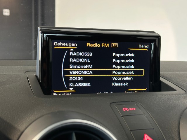AUDI A1 1.0 TFSI ADRENALIN l NAP l 5DRS l CRUISE l BLUETOOTH l AIRCO l , SK Autos, Emmen