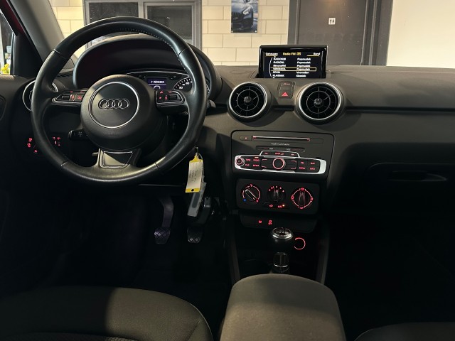 AUDI A1 1.0 TFSI ADRENALIN l NAP l 5DRS l CRUISE l BLUETOOTH l AIRCO l , SK Autos, Emmen