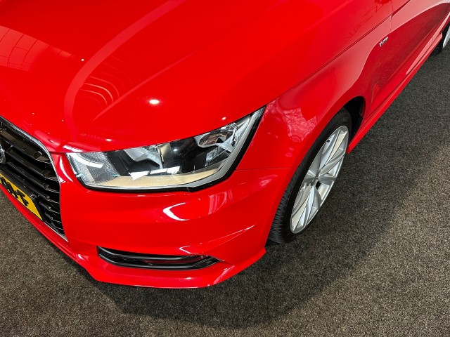 AUDI A1 1.0 TFSI ADRENALIN l NAP l 5DRS l CRUISE l BLUETOOTH l AIRCO l , SK Autos, Emmen