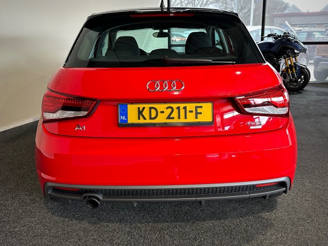AUDI A1 1.0 TFSI ADRENALIN l NAP l 5DRS l CRUISE l BLUETOOTH l AIRCO l , SK Autos, Emmen