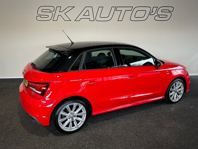 AUDI A1 1.0 TFSI ADRENALIN l NAP l 5DRS l CRUISE l BLUETOOTH l AIRCO l , SK Autos, Emmen