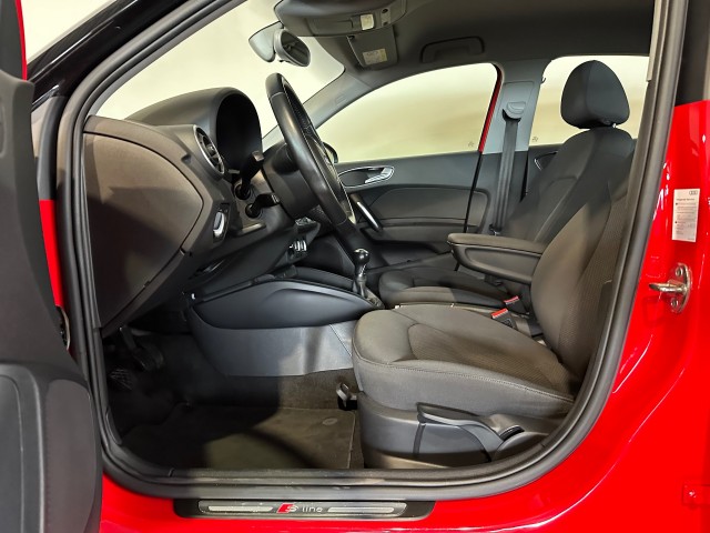 AUDI A1 1.0 TFSI ADRENALIN l NAP l 5DRS l CRUISE l BLUETOOTH l AIRCO l , SK Autos, Emmen
