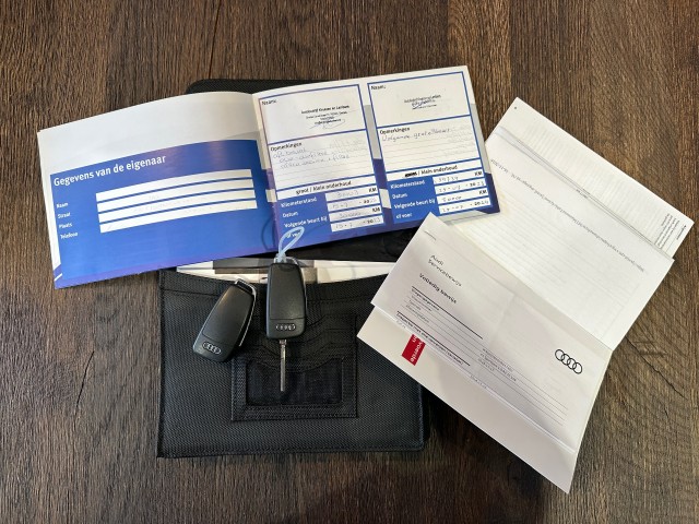 AUDI A1 1.0 TFSI ADRENALIN l NAP l 5DRS l CRUISE l BLUETOOTH l AIRCO l , SK Autos, Emmen