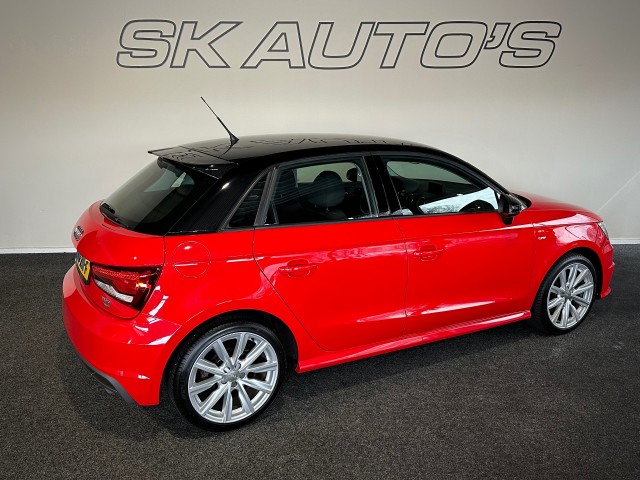 AUDI A1 1.0 TFSI ADRENALIN l NAP l 5DRS l CRUISE l BLUETOOTH l AIRCO l , SK Autos, Emmen