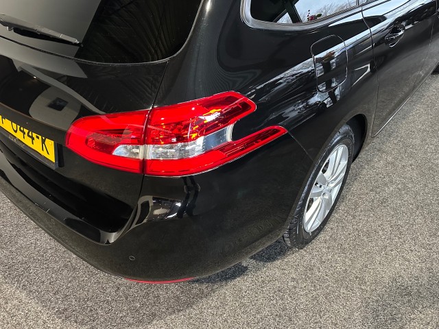 PEUGEOT 308 1.2 PURET.BLUE L. EX l NAP l CARPLAY l CRUISE l LMV l CLIMA l , SK Autos, Emmen