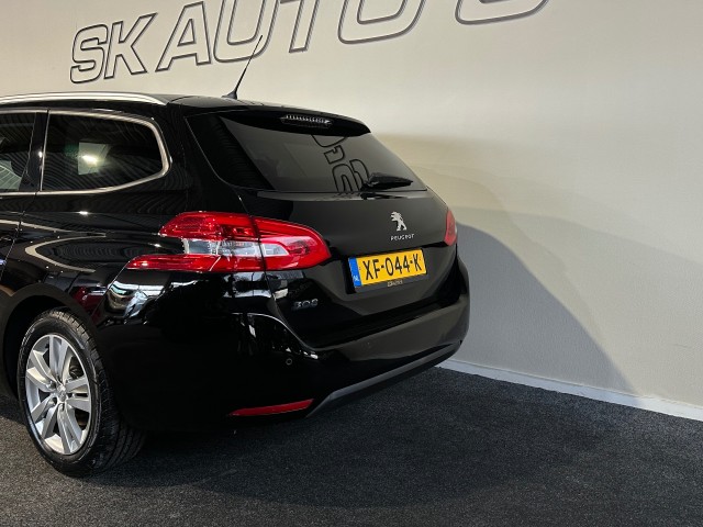 PEUGEOT 308 1.2 PURET.BLUE L. EX l NAP l CARPLAY l CRUISE l LMV l CLIMA l , SK Autos, Emmen