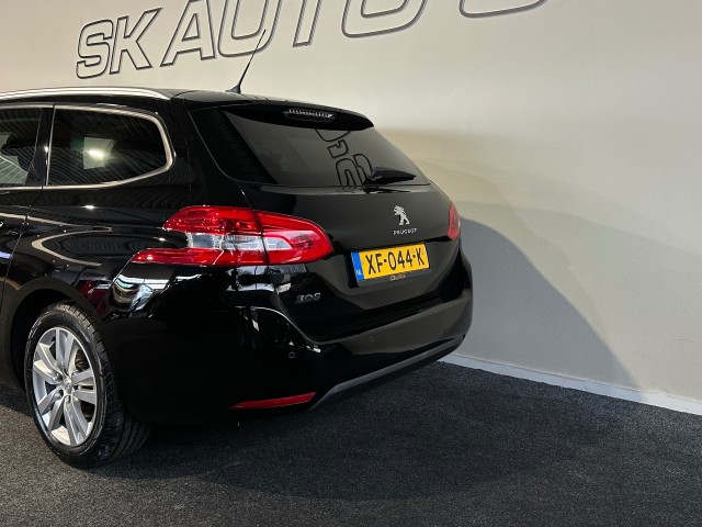 PEUGEOT 308 1.2 PURET.BLUE L. EX l NAP l CARPLAY l CRUISE l LMV l CLIMA l , SK Autos, Emmen