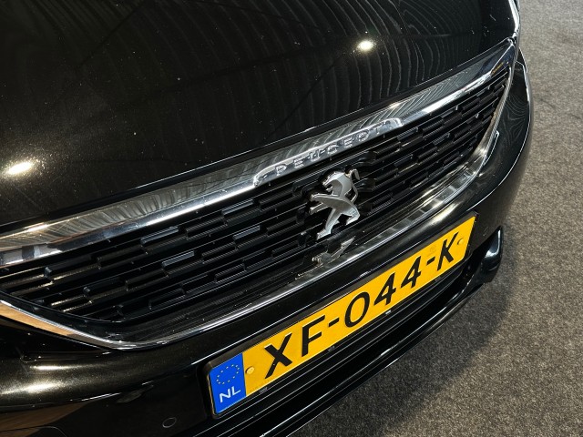 PEUGEOT 308 1.2 PURET.BLUE L. EX l NAP l CARPLAY l CRUISE l LMV l CLIMA l , SK Autos, Emmen