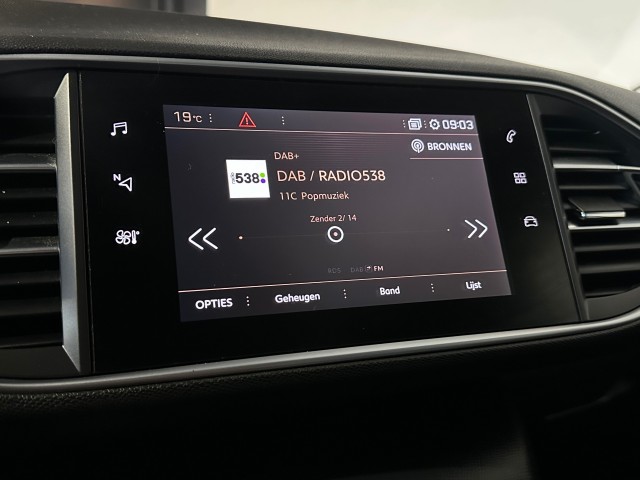 PEUGEOT 308 1.2 PURET.BLUE L. EX l NAP l CARPLAY l CRUISE l LMV l CLIMA l , SK Autos, Emmen
