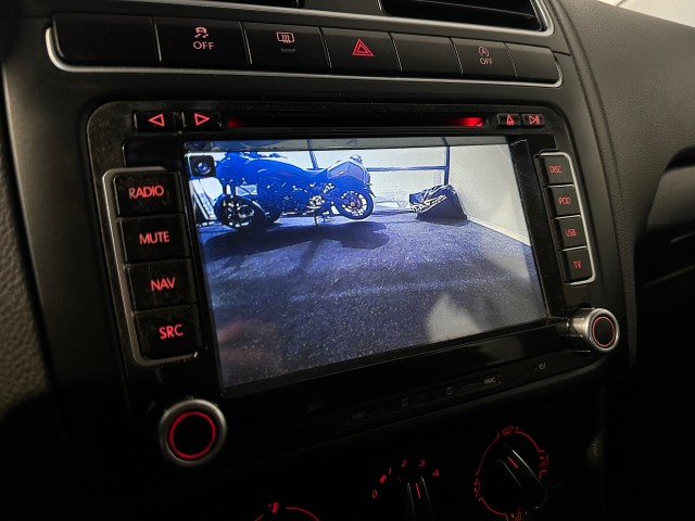 VOLKSWAGEN POLO 1.2 TSI BLM. COMFL. l NAP l 5DRS l CAMERA l AIRCO l CRUISE l , SK Autos, Emmen