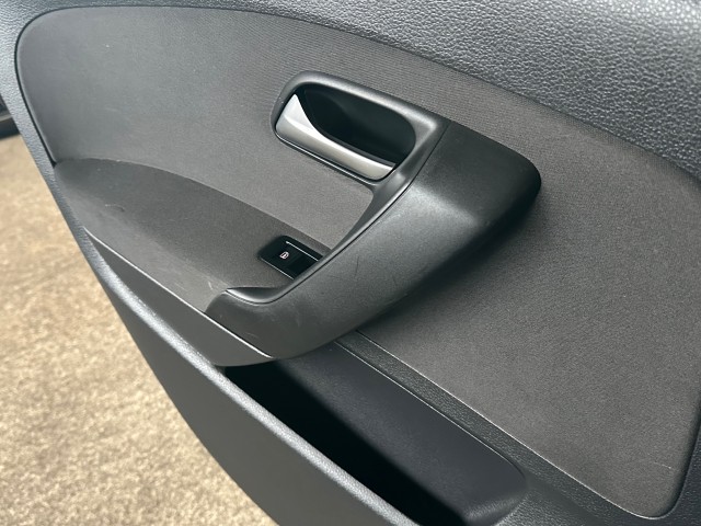 VOLKSWAGEN POLO 1.2 TSI BLM. COMFL. l NAP l 5DRS l CAMERA l AIRCO l CRUISE l , SK Autos, Emmen