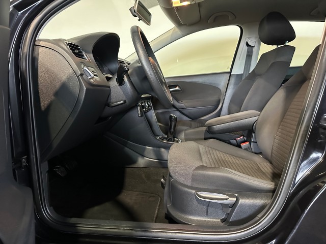 VOLKSWAGEN POLO 1.2 TSI BLM. COMFL. l NAP l 5DRS l CAMERA l AIRCO l CRUISE l , SK Autos, Emmen