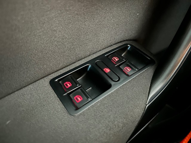 VOLKSWAGEN POLO 1.2 TSI BLM. COMFL. l NAP l 5DRS l CAMERA l AIRCO l CRUISE l , SK Autos, Emmen