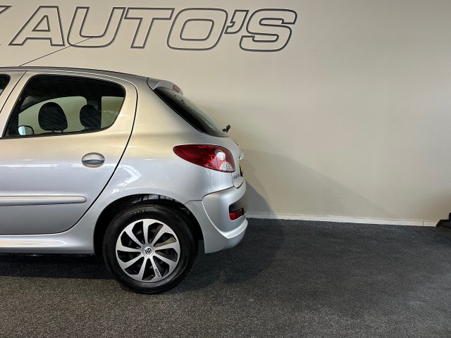 PEUGEOT 206 1.4 URBAN MOVE + l NAP l 5DRS l AIRCO l ELEK RAMEN l , SK Autos, Emmen