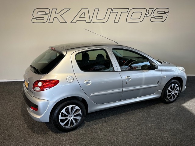 PEUGEOT 206 1.4 URBAN MOVE + l NAP l 5DRS l AIRCO l ELEK RAMEN l , SK Autos, Emmen