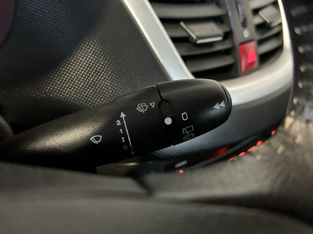 PEUGEOT 206 1.4 URBAN MOVE + l NAP l 5DRS l AIRCO l ELEK RAMEN l , SK Autos, Emmen