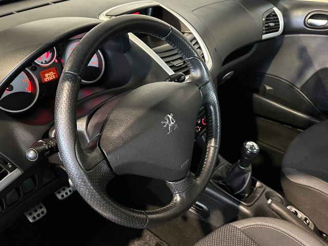 PEUGEOT 206 1.4 URBAN MOVE + l NAP l 5DRS l AIRCO l ELEK RAMEN l , SK Autos, Emmen