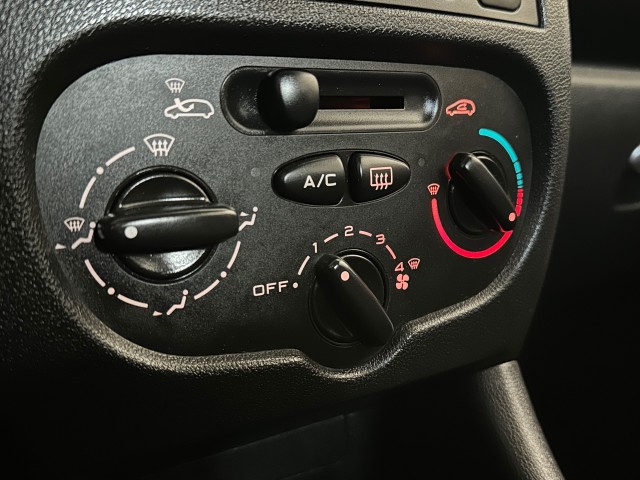 PEUGEOT 206 1.4 URBAN MOVE + l NAP l 5DRS l AIRCO l ELEK RAMEN l , SK Autos, Emmen