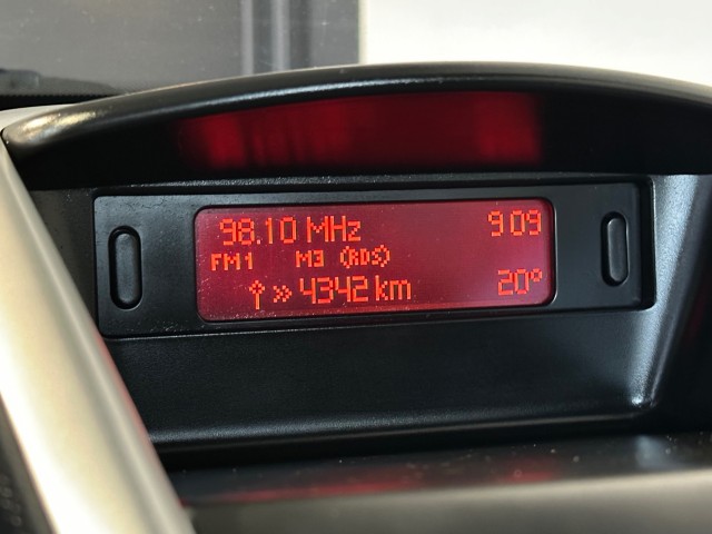 PEUGEOT 206 1.4 URBAN MOVE + l NAP l 5DRS l AIRCO l ELEK RAMEN l , SK Autos, Emmen