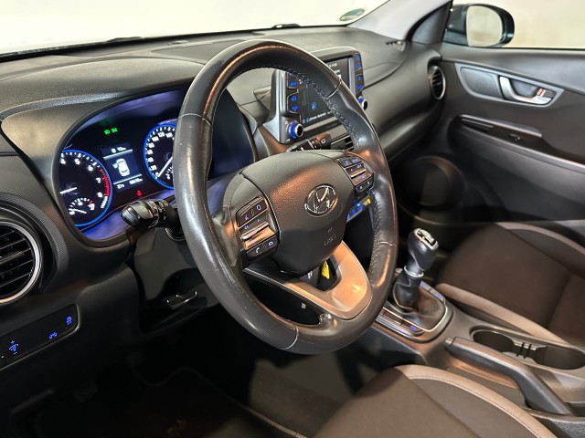 HYUNDAI KONA 1.0 T-GDI COMFORT l NAP l CAMERA l CARPLAY l TREKHAAK l CLIMATE l , SK Autos, Emmen