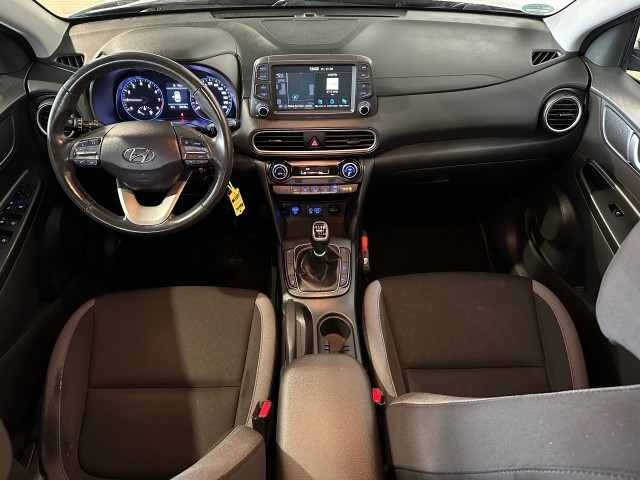HYUNDAI KONA 1.0 T-GDI COMFORT l NAP l CAMERA l CARPLAY l TREKHAAK l CLIMATE l , SK Autos, Emmen