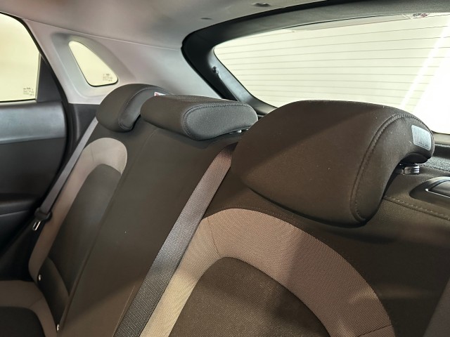 HYUNDAI KONA 1.0 T-GDI COMFORT l NAP l CAMERA l CARPLAY l TREKHAAK l CLIMATE l , SK Autos, Emmen