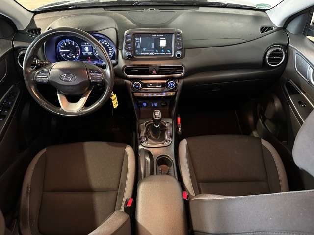 HYUNDAI KONA 1.0 T-GDI COMFORT l NAP l CAMERA l CARPLAY l TREKHAAK l CLIMATE l , SK Autos, Emmen