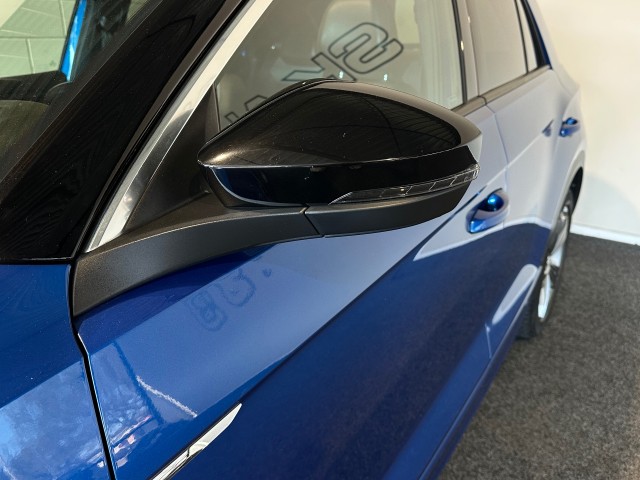 VOLKSWAGEN T-ROC 1.5 TSI SPORT l NAP l PANO l STOELVERW l VIRTUEEL DASH l R-LINE l , SK Autos, Emmen