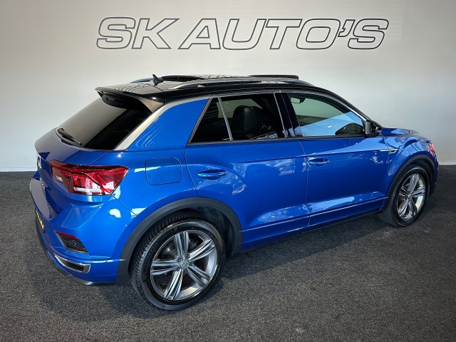 VOLKSWAGEN T-ROC 1.5 TSI SPORT l NAP l PANO l STOELVERW l VIRTUEEL DASH l R-LINE l , SK Autos, Emmen