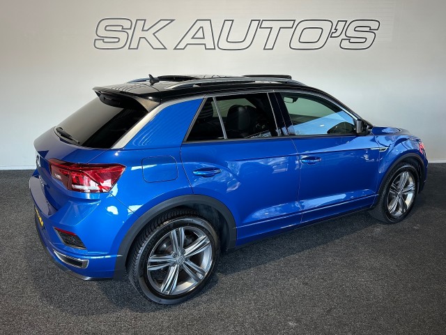 VOLKSWAGEN T-ROC 1.5 TSI SPORT l NAP l PANO l STOELVERW l VIRTUEEL DASH l R-LINE l , SK Autos, Emmen
