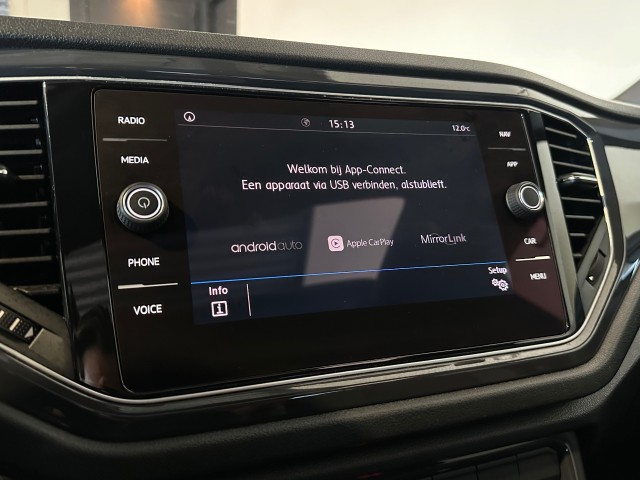 VOLKSWAGEN T-ROC 1.5 TSI SPORT l NAP l PANO l STOELVERW l VIRTUEEL DASH l R-LINE l , SK Autos, Emmen