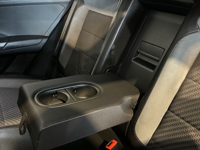 VOLKSWAGEN T-ROC 1.5 TSI SPORT l NAP l PANO l STOELVERW l VIRTUEEL DASH l R-LINE l , SK Autos, Emmen