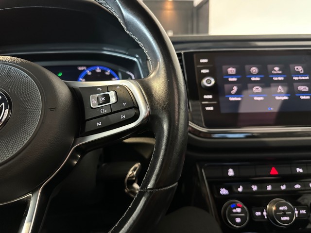 VOLKSWAGEN T-ROC 1.5 TSI SPORT l NAP l PANO l STOELVERW l VIRTUEEL DASH l R-LINE l , SK Autos, Emmen