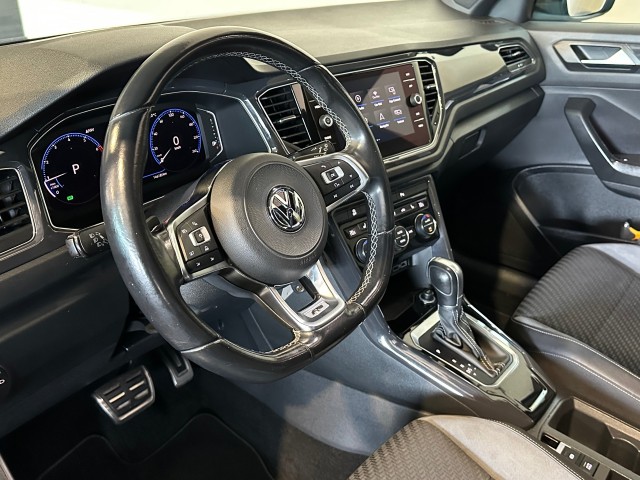VOLKSWAGEN T-ROC 1.5 TSI SPORT l NAP l PANO l STOELVERW l VIRTUEEL DASH l R-LINE l , SK Autos, Emmen